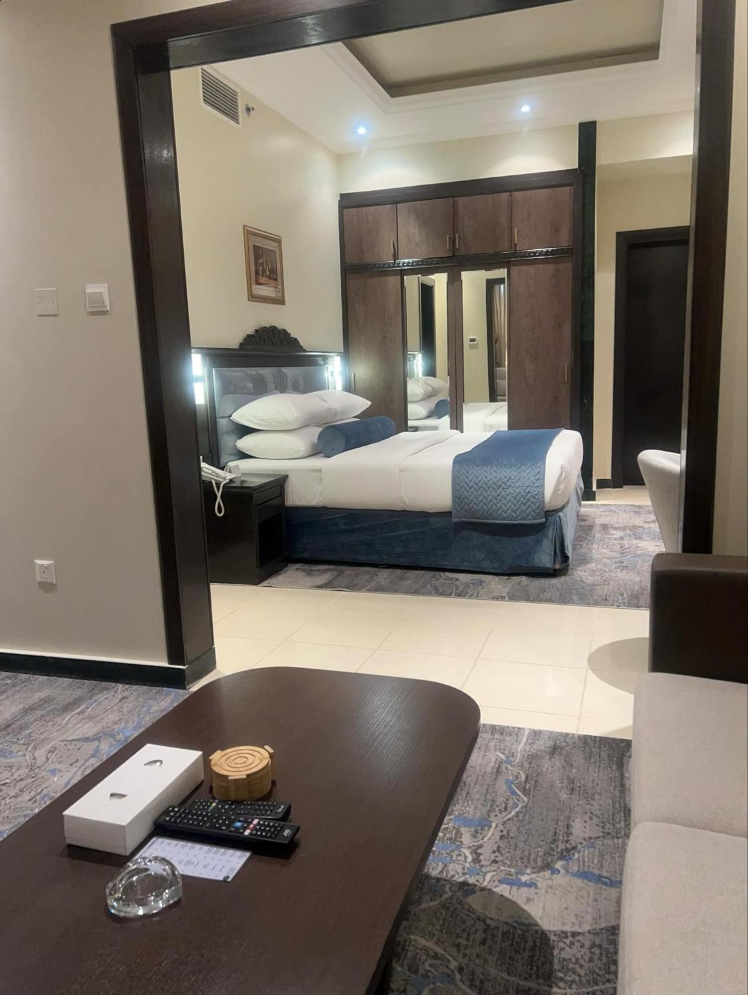 Ag Hotel Abu Dhabi Exteriör bild